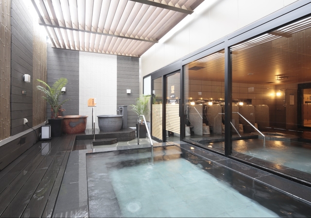 アパホテル&リゾート ＜西新宿五丁目駅タワー＞ / 新宿