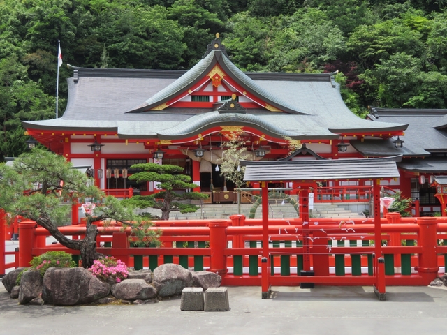 4. 笑小巻 / 三松堂