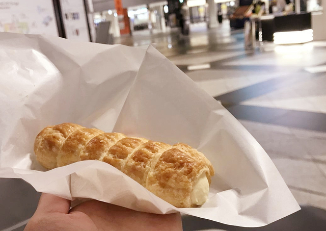 15. 「マルセイバターサンド」 / 六花亭