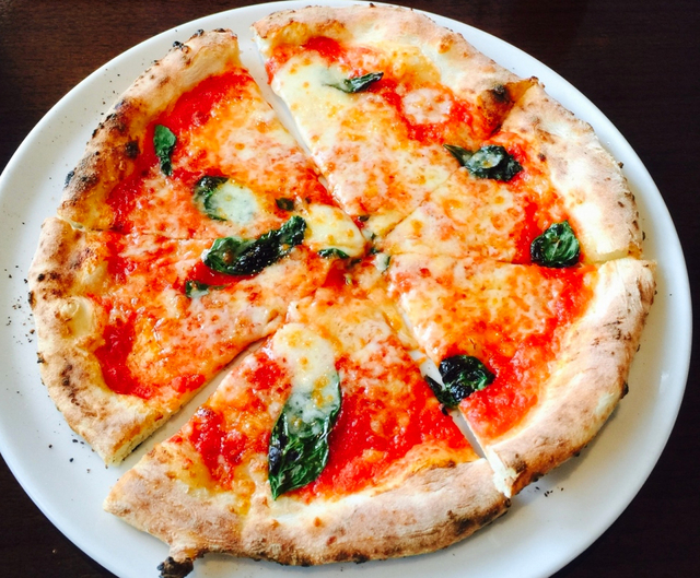 ピッツァ サルヴァトーレ クオモ 梅田 アンド ザ バー