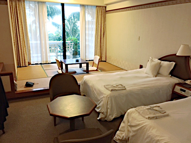 ホテル ムーンビーチ / 恩納村