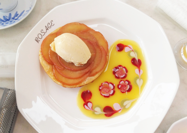 「山のホテル」のつつじ / 神奈川県