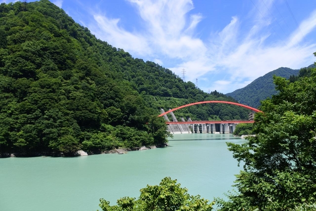 黒部峡谷鉄道 (トロッコ電車)