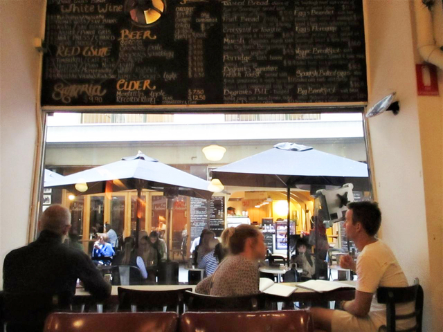 デグレーブス ストリート