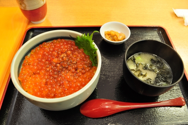 22年 函館朝市の楽しみ方 おすすめ店14選 絶品海鮮丼を紹介 トラベルマガジン