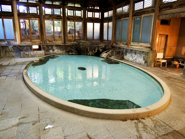 信州湯田中温泉 よろづや