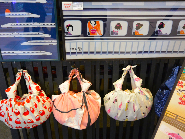 手ぬぐい・風呂敷 / 永楽屋 細辻伊兵衛商店