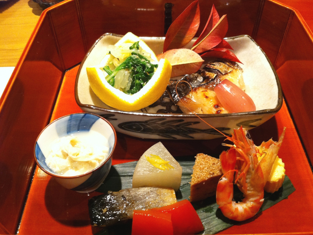 2. いしだや / 和食