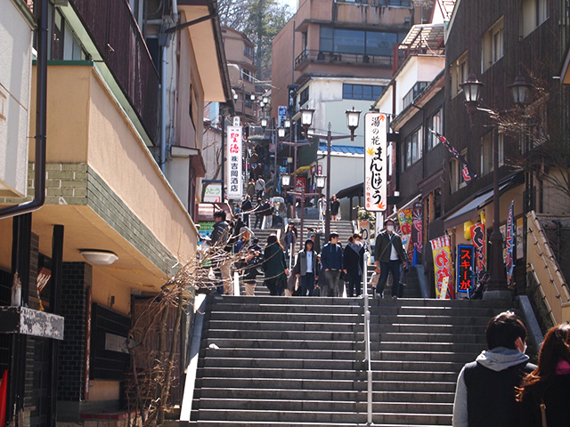 伊香保温泉で食べる「水沢うどん」は絶品ですよ！