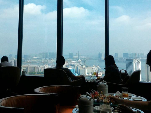 12. コンラッド東京 / 汐留