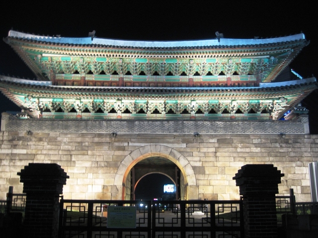 南大門(ナンデムン)