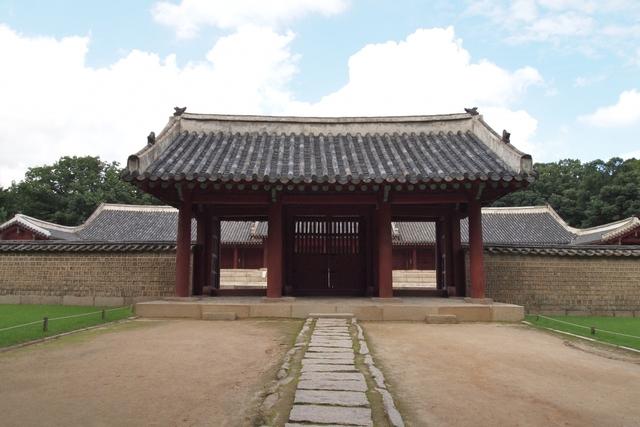 宗廟（チョンミョ）