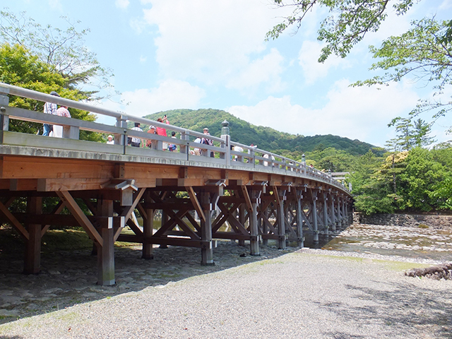 3. 天照大御神が鎮座する「伊勢神宮内宮(皇大神宮)」をお参り