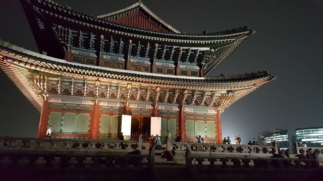 景福宮(キョンボックン)