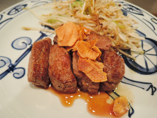 1. ステーキランド神戸館