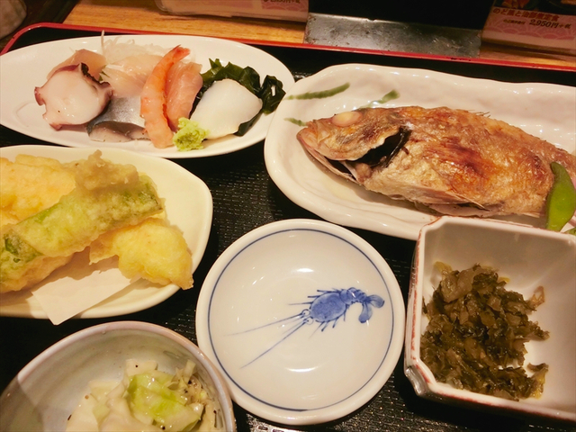3. 魚菜屋