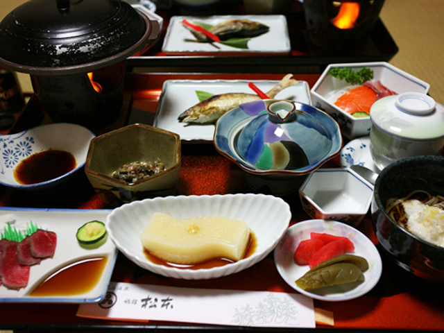 10. 銀山温泉 旅館松本