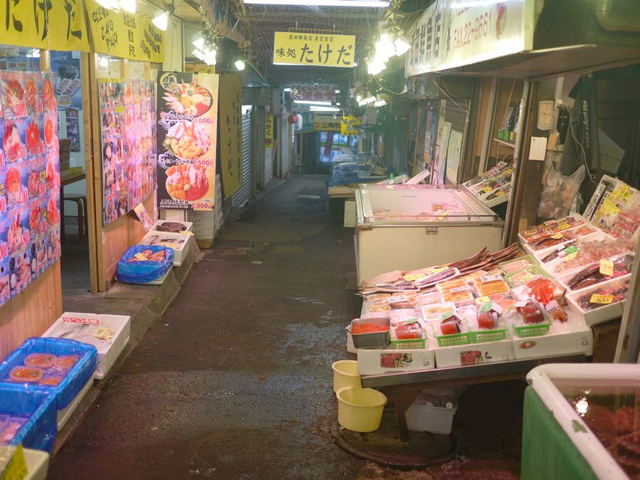 4. 市場食堂 味処たけだ