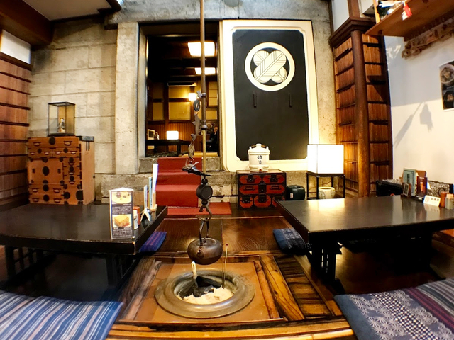 8. 蕎麦・料理 籔半