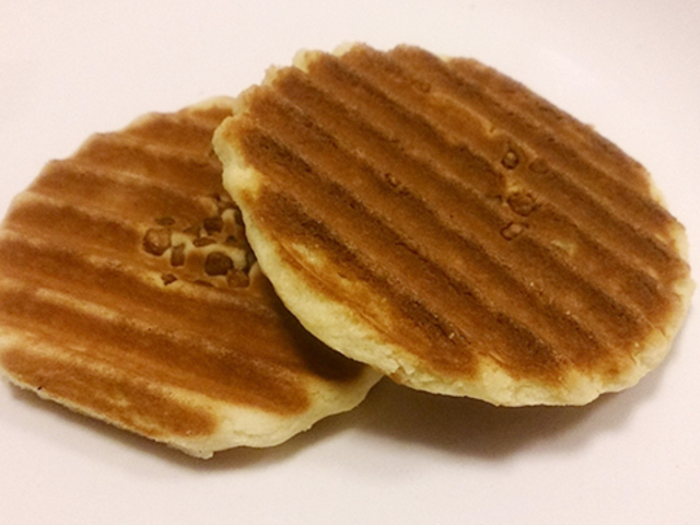 13. 明治5年創業「卯月堂」の代表銘菓！ そばの香りの和風クッキー「そばの華」