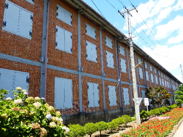 18. 富岡製糸場と絹産業遺産群