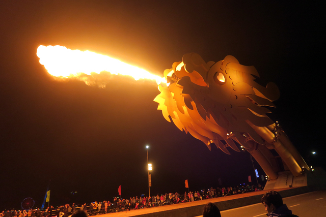 ロン橋(ドラゴンブリッジ)