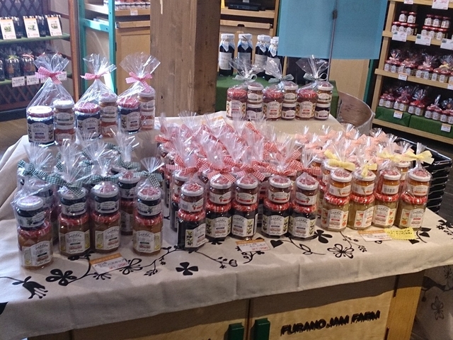 16. 富良野ジャム園(アンパンマンショップ)