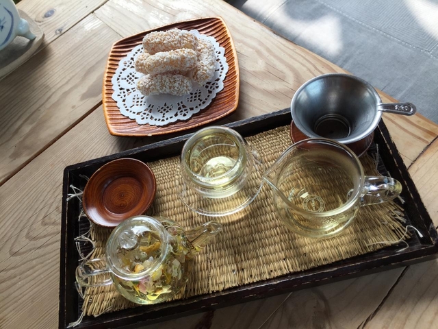 チャマシヌントゥル (茶を飲む庭)