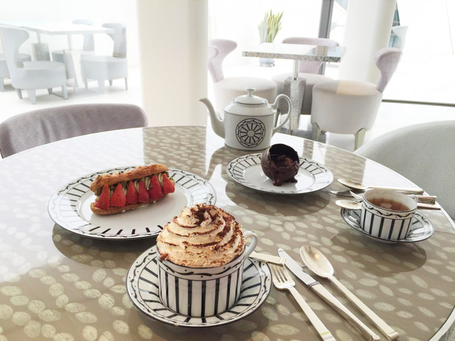 カフェ ディオール