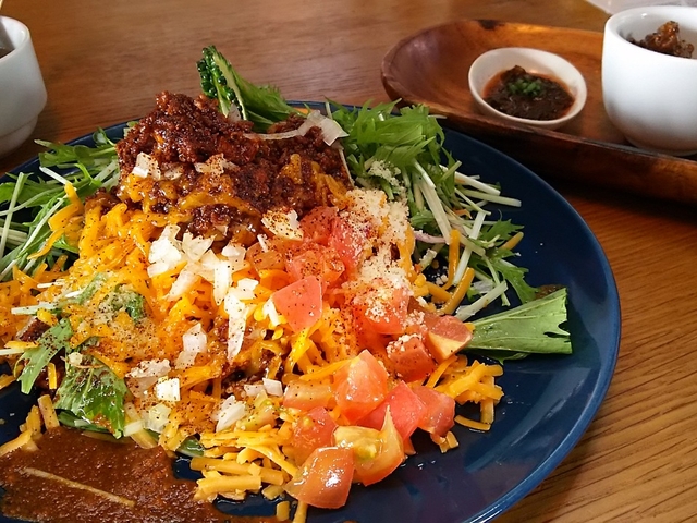 島野菜カフェ Re:Hellow BEACH