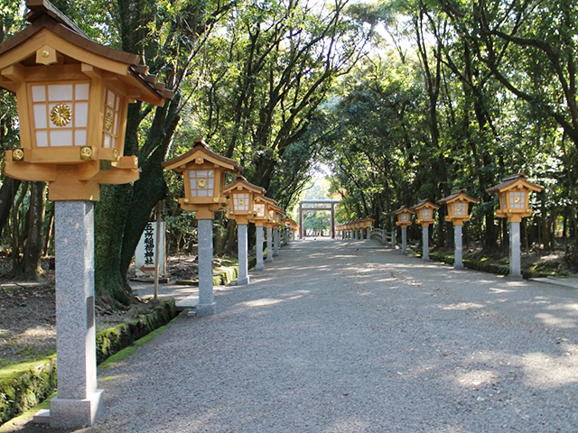 10. 宮崎神宮 / 宮崎市