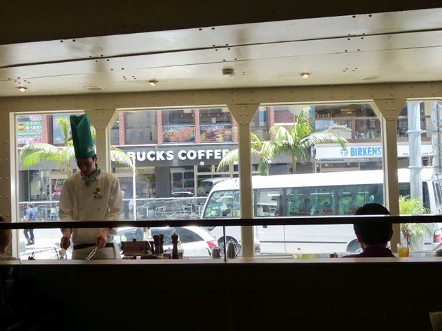 サムズセーラーイン 国際通り店 / 那覇市