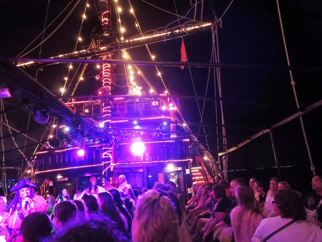  パーティークルーズ