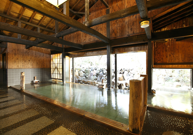 14. 全室に完備された露天風呂がうれしい「箱根強羅温泉 季の湯 雪月花」