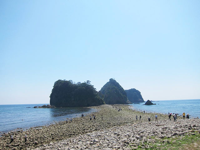 14. トンボロ現象を間近で見られる「三四郎島」 / 堂ヶ島温泉