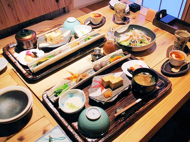 2. 蛍雪の宿 尚文 / 水上温泉・群馬県