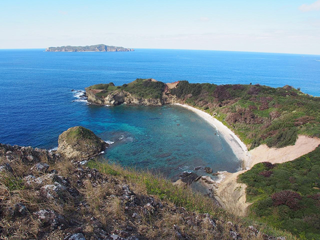 小笠原諸島の有人島「父島」と「母島」