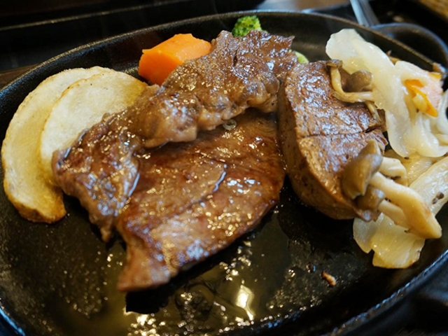 3. ステーキハウス寿楽 本店