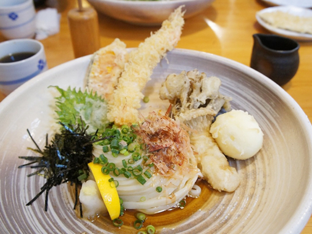 7. うどん匠人 岡本