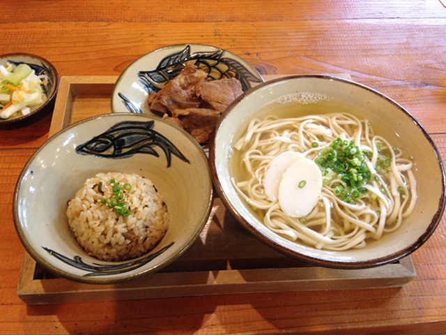 9. とらや / 那覇