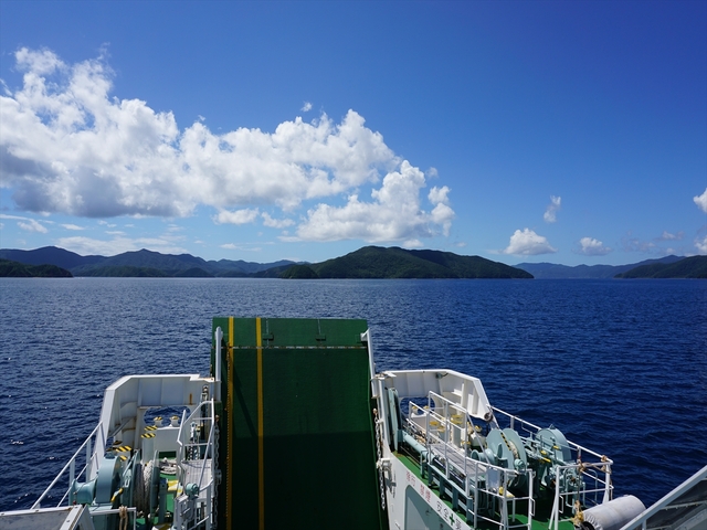 13. 透明度の高い穏やかな海「大島海峡」