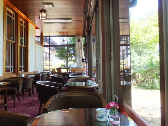 5. 奈良ホテル ティーラウンジ