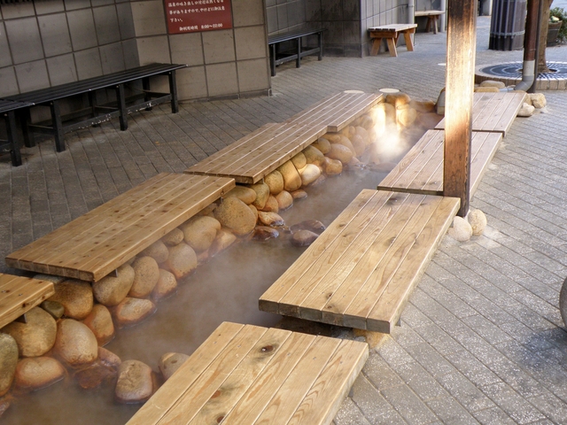 おすすめ日帰り温泉1. 金の湯