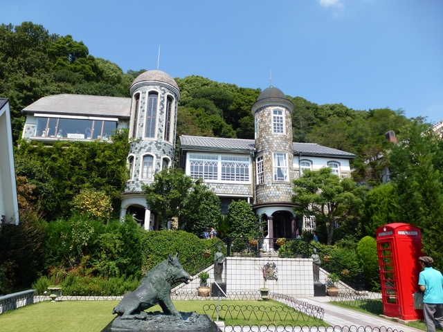 11. うろこの家 うろこ美術館 / 北野・新神戸