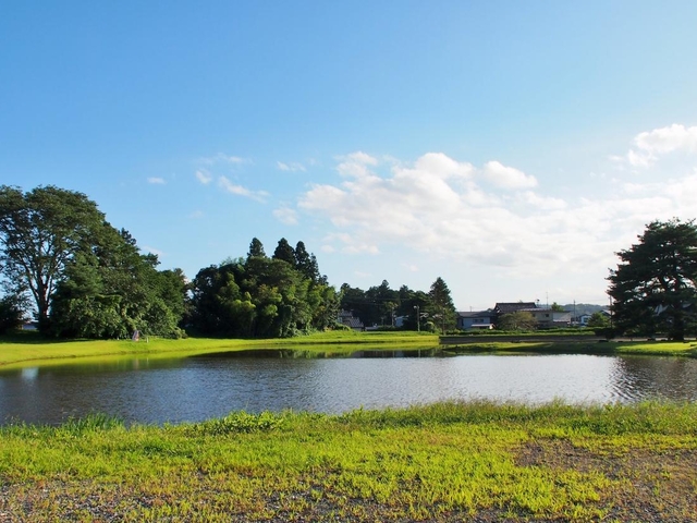 5. 沈む夕日が極楽浄土を思わせる浄土庭園の傑作「無量光院跡」