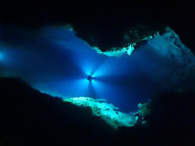 12. 幻想的な世界に魅了される日本有数の鍾乳洞「龍泉洞・龍泉新洞科学館」