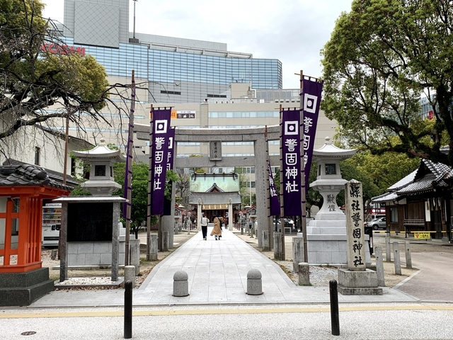 5. 天神の真ん中にある小さなパワースポット「警固神社」