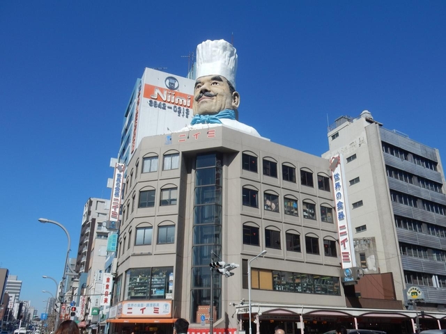 10. ズラリと並ぶ食器や調理器具は圧巻！ 「かっぱ橋道具街」