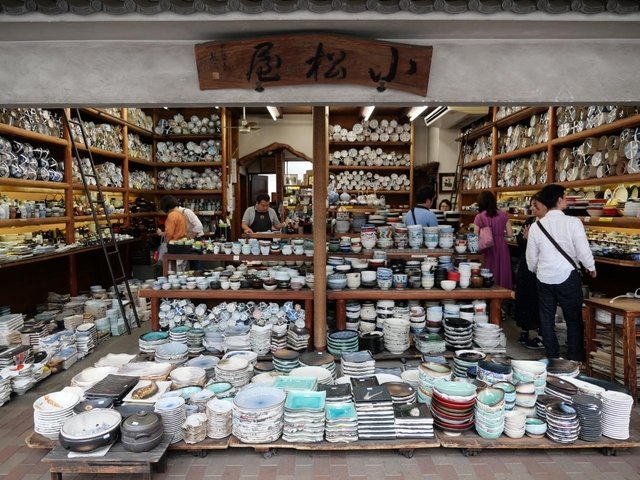 10. ズラリと並ぶ食器や調理器具は圧巻！ 「かっぱ橋道具街」