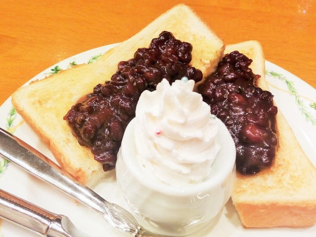 20. 朝食にもおやつにも◎！ 名物「「小倉トースト」」